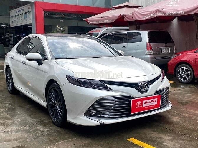 Toyota Camry 2021 2.5Q - 54200 km