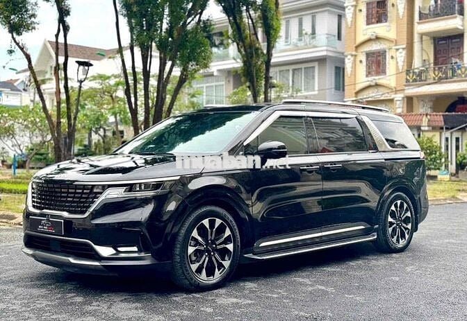 Kia Carnival 2022 2.2D Luxury 8 chỗ - 45000 km