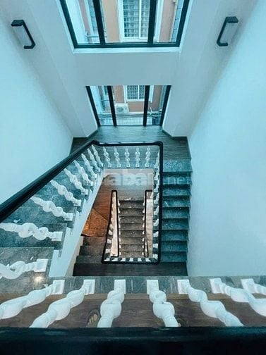 An Dương Vương – Ô Tô – 81 N – 4 Tầng – MT 7.8 M 0 Giá 15.3 Tỷ. 