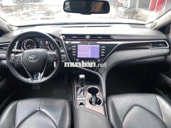 Toyota Camry 2021 2.5Q - 54200 km
