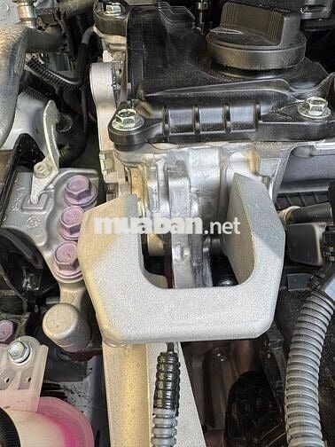 Toyota Camry 2025 2.5HV (Hybrid) - 8000 km