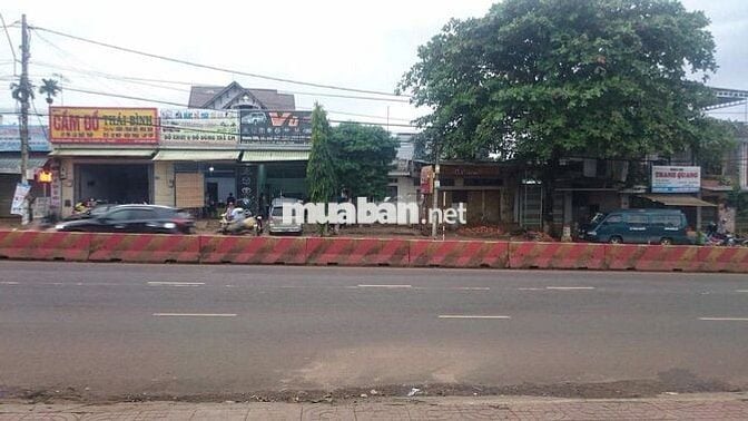 BÁN KHO/XƯỞNG MẶT TIỀN ĐƯỜNG LỚN Số 390 NGUYỄN VĂN CỪ – P. TÂN LẬP BMT