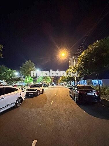 BÁN CĂN NHÀ TÂM HUYẾT- TẠI PHAN ĐĂNG LƯU -TÂN AN- ĐĂK LĂK