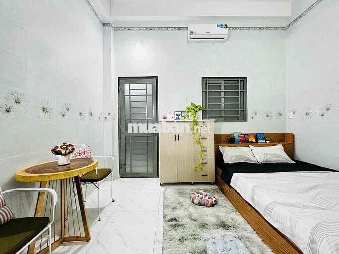 CHO THUÊ CHDV FULL NỘI THẤT SẠCH SẼ GẦN ĐH VĂN HIẾN.