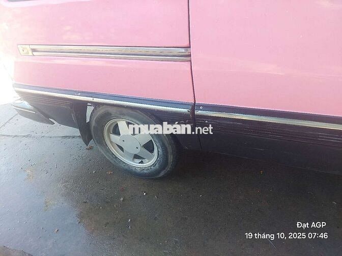 Toyota 9 chỗ ko niên hạn đăng kiểm 4/2026