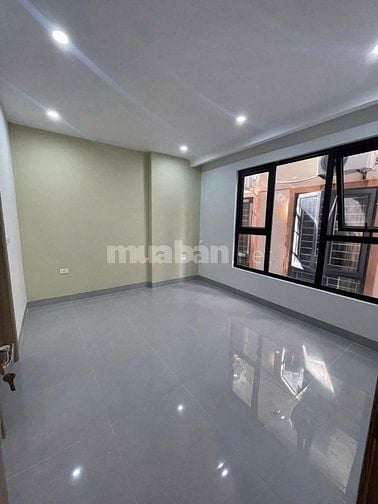 Hiếm - 9,5 tỷ - Dương quảng hàm - Cầu giấy - 6 tầng - Thang máy -mt 8m