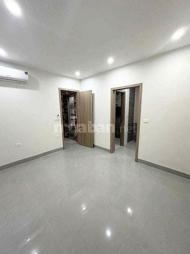 Hiếm - 9,5 tỷ - Dương quảng hàm - Cầu giấy - 6 tầng - Thang máy -mt 8m