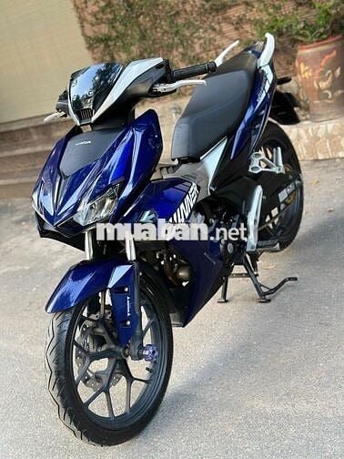 xe v2 đk 2021 mới 99%