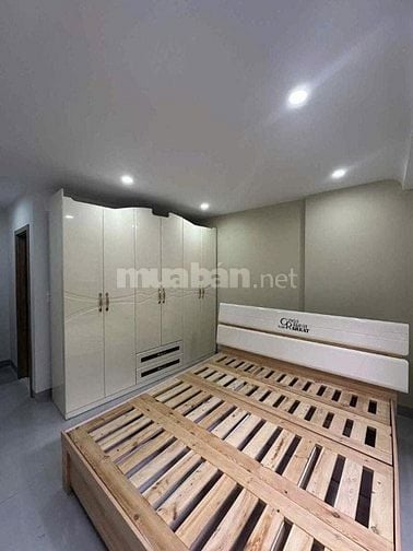 Hiếm - 9,5 tỷ - Dương quảng hàm - Cầu giấy - 6 tầng - Thang máy -mt 8m