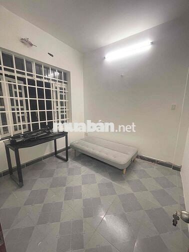 Nhà Hẻm 519 Âu Cơ.DT: 4 X 17m. Trệt Lầu 3PN 2WC