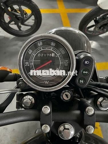 Cần bán Kawasaki w175 Black Siêu Lướt.