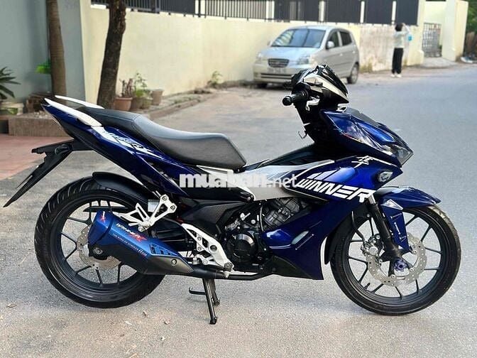 xe v2 đk 2021 mới 99%