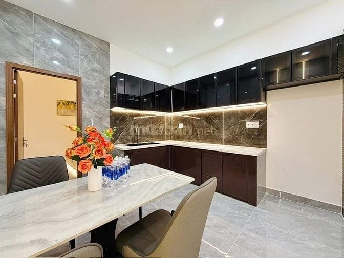 🔥 Nhà Hồ Hảo Hớn – P. Cầu Ông Lãnh, Q1 – 4x16m – Giá chỉ 3 tỷ 250!