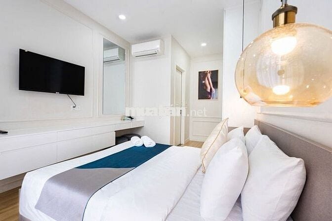 Căn Hộ 2PN 2tỷ kế Sân Bay TSN Full Nội Thất View Hồ Bơi bao sổ vay 70%