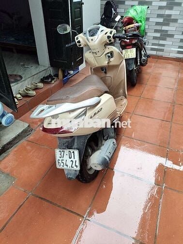 Cần bán xe máy Honda lead- xe gia đình đi