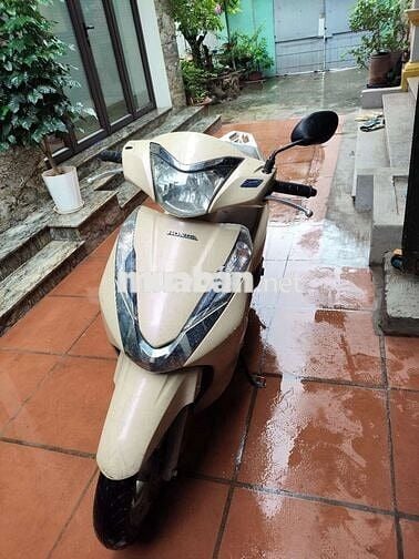 Cần bán xe máy Honda lead- xe gia đình đi