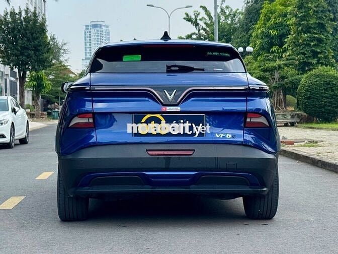 VinFast VF6 S 2024 - Màu xanh - 3v2km - Mua pin