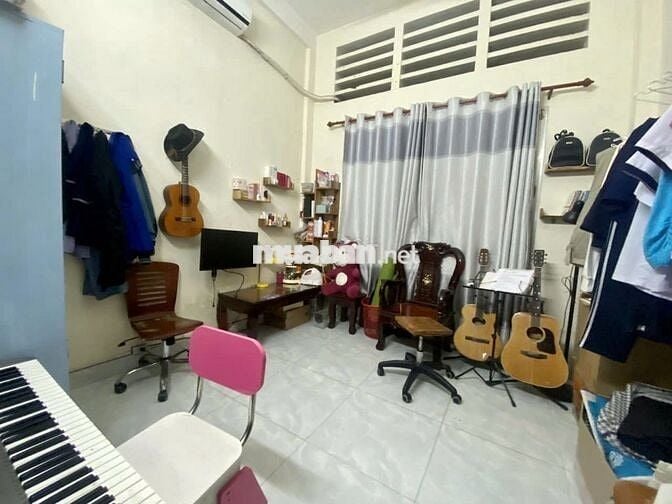 Chung cư 66m2 3 PN 208 D2 (Nguyễn Gia Trí) Q. Bình Thạnh