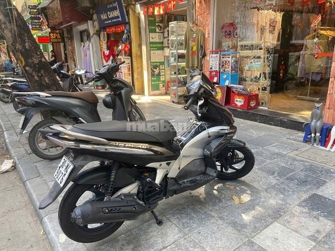 Xe  Airblade 110 FI nẹp mạ crom 6 nan (sản xuất 2010) chính chủ 