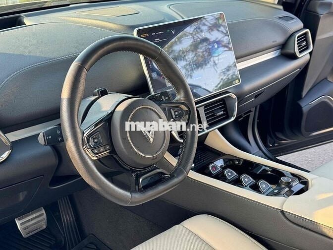 VF8 Plus 2023 Mua Pin Catl hiamr 70tr đổi xe xăng