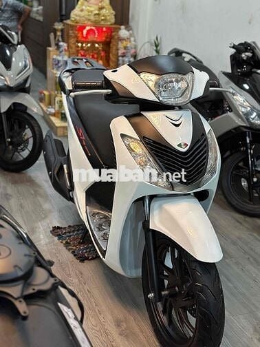 Sh 125 lên ý trắng đen 2015 nợ xấu trả trước 12tr