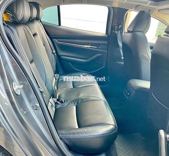 2022 1.5L Premium - 25000 km