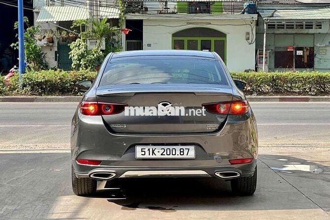 2022 1.5L Premium - 25000 km