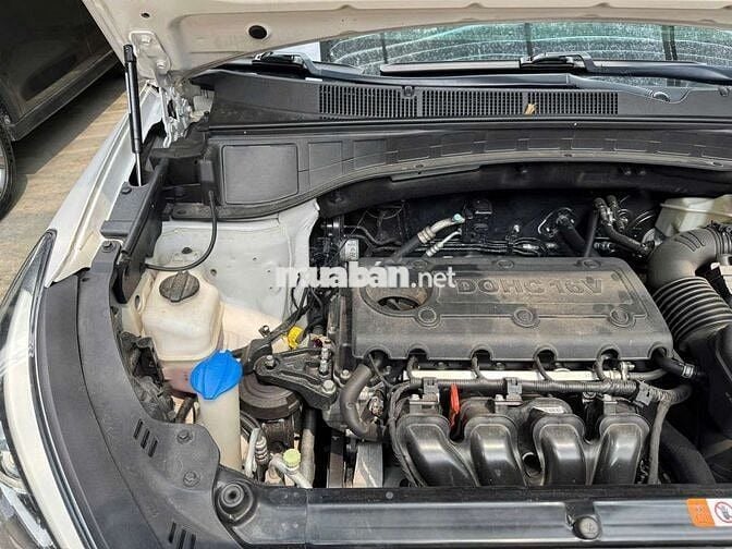 Hyundai Santafe 2017 2.4L 4WD,máy xăng,màu trắng