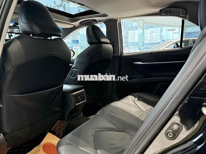 Toyota Camry 2021 2.5Q - Bản Xăng Cao Cấp tại Hãng