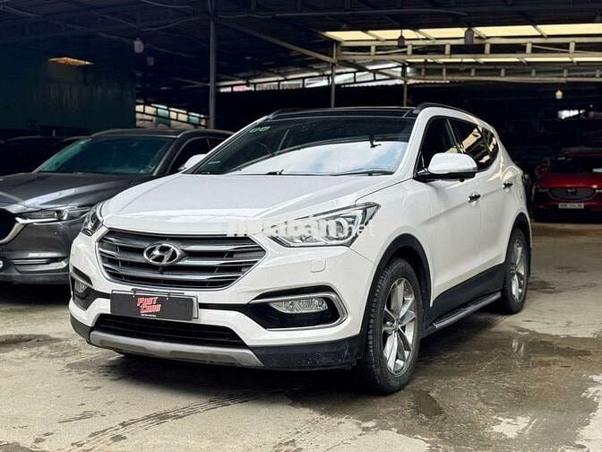 Hyundai Santafe 2017 2.4L 4WD,máy xăng,màu trắng