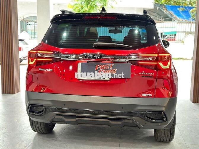 Kia Seltos 2023  - 11000 km