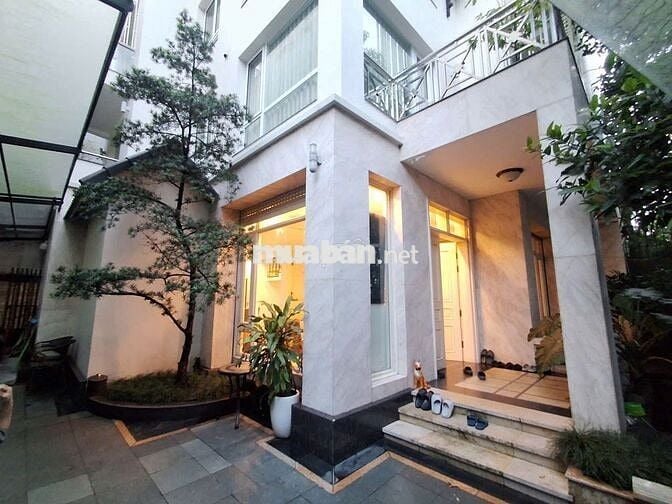 CẦN BÁN BIỆT THỰ SÀI ĐỒNG LONG BIÊN HÀ NỘI.