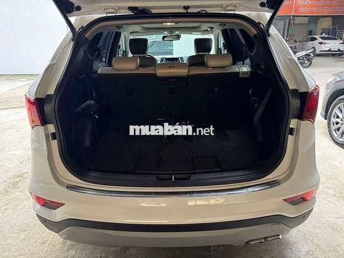 Hyundai Santafe 2017 2.4L 4WD,máy xăng,màu trắng