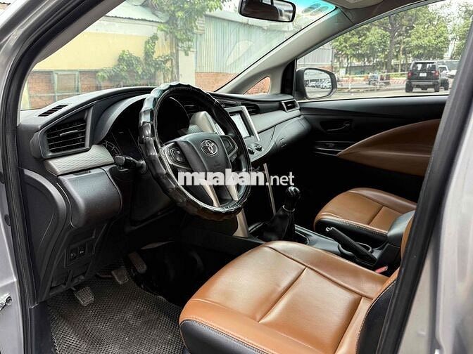 Toyota Innova 2020 E 2.0 MT - Số Sàn - Xe Tại Hãng