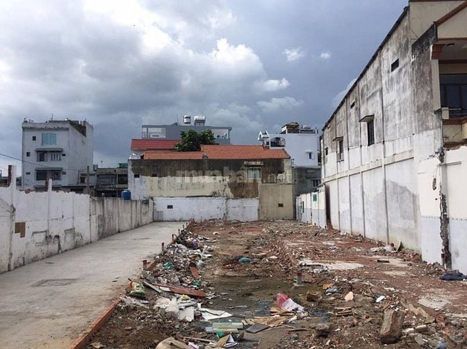 Bán Nhà Nát Giá Hời – Mua Đất Tặng Nhà, Công Chứng Trong Ngày