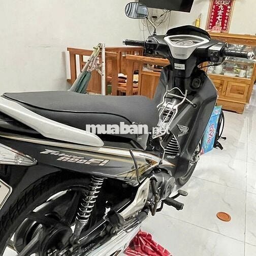 Bán 1 trong 2 xe  Fi 2008 , và neo kim 207 đỏ đen