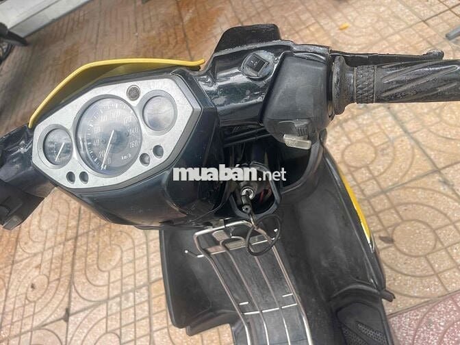 xe bán . no4 máy zin êm giá 3tr200