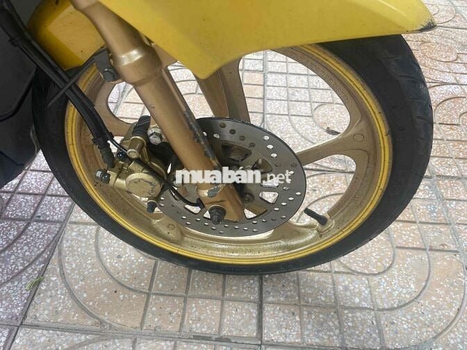 xe bán . no4 máy zin êm giá 3tr200