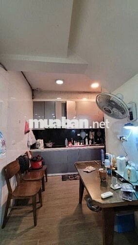 TRUNG TÂM HBT, PHÂN LÔ, Ô TÔ ĐỖ CỬA, KHU VỰC HIẾM NHÀ BÁN.