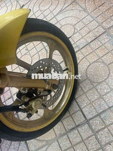 xe bán . no4 máy zin êm giá 3tr200