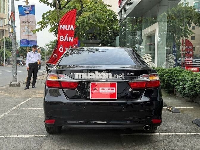 Camry 2017 2.0E Đen (Nội thất màu kem) - 118661 km