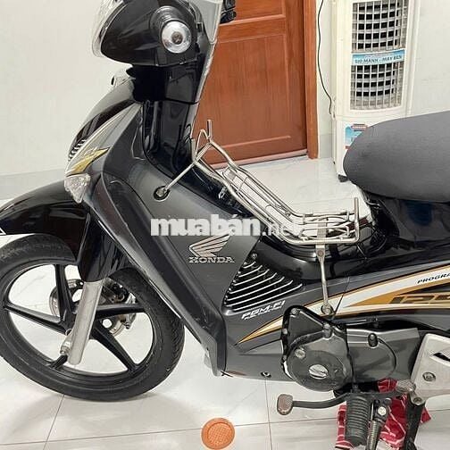 Bán 1 trong 2 xe  Fi 2008 , và neo kim 207 đỏ đen