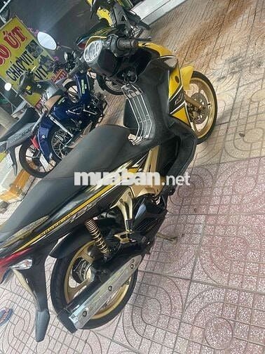 xe bán . no4 máy zin êm giá 3tr200