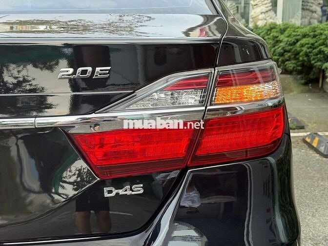 Camry 2017 2.0E Đen (Nội thất màu kem) - 118661 km