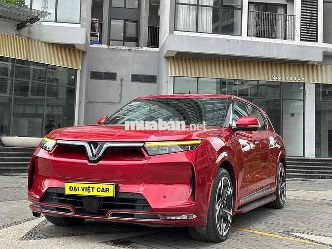 VinFast VF9 2023 Plus - Thuê pin Tiên Phong