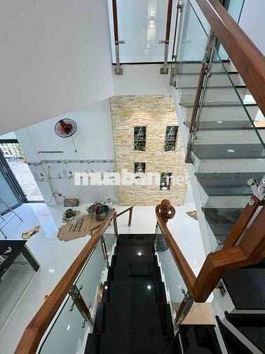 🏠NHÀ CẠNH SIÊU THỊ AOEN TÂN PHÚ-40m2-2 tầng-nhỉnh 4 tỏi☘️