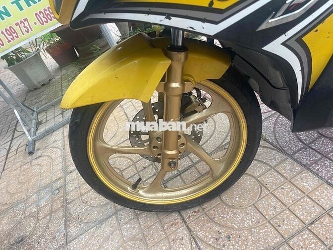 xe bán . no4 máy zin êm giá 3tr200