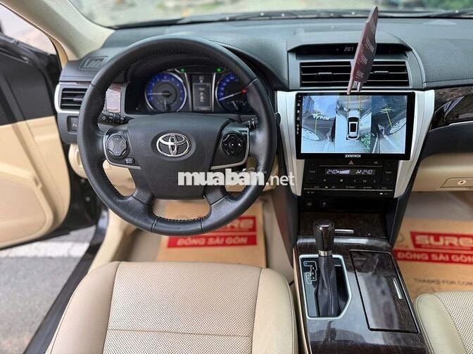 Camry 2017 2.0E Đen (Nội thất màu kem) - 118661 km