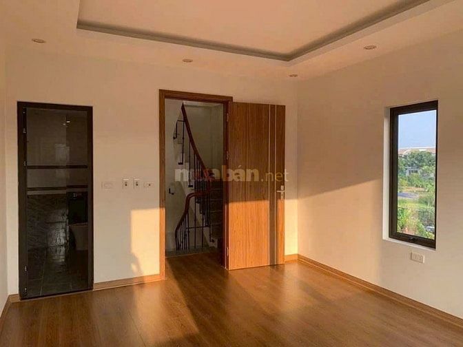 CẦN TRẢ NỢ GẤP NÊN BÁN NHÀ HƠN 52m2 NHÀ 3 TẦNG DÂN XÂY ĐỨC GIANG HOÀI 