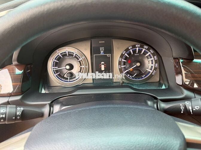 Innova 2019 2.0G -Đồng - 107951 km (Giá còn giảm)